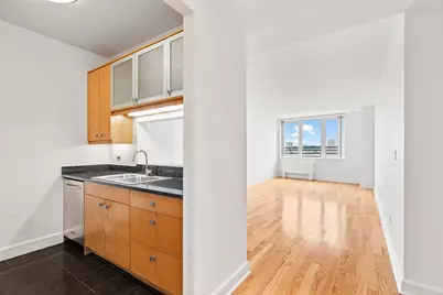 120 Riverside Boulevard #5-H, New York City, NY 10069 - Photo 2