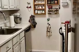 636 Washington St, New York City, NY 10014 - Photo 6