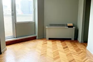 216 E 47th St, New York City, NY 10017 - Photo 14