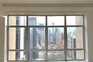 216 E 47th St, New York City, NY 10017 - Photo 4