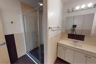 315 W 36th St., New York City, NY 10018 - Photo 18