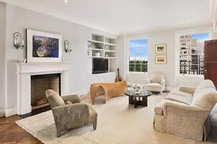 2 E 70th St, New York City, NY 10021 - Photo 2