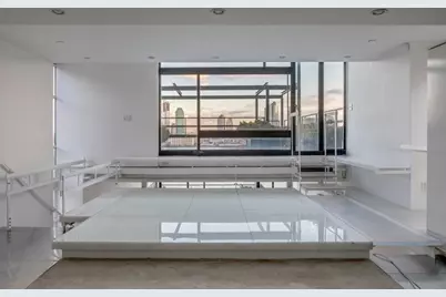 23 Beekman Place, New York City, NY 10022 - Photo 22