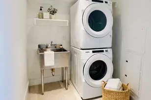 212 W 72nd St, New York City, NY 10023 - Photo 8