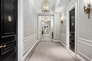 2 E 55th St, New York City, NY 10022 - Photo 4