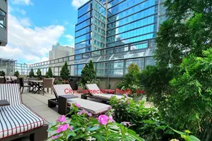 301 W 57th St, New York City, NY 10019 - Photo 10