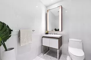 505 W 43rd St, New York City, NY 10036 - Photo 10