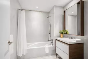 505 W 43rd St, New York City, NY 10036 - Photo 8