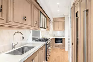 27 E 79th St, New York City, NY 10075 - Photo 2