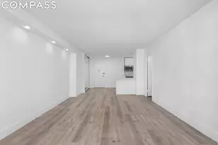 251 E 51st St, New York, NY 10022 - Photo 8