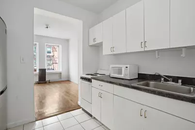 68 W 10th Street #34, New York City, NY 10011 - Photo 2