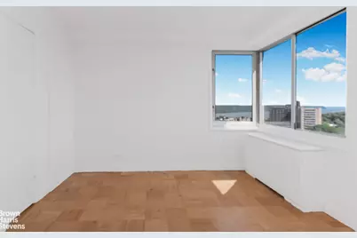 3333 Henry Hudson Parkway #21R, New York City, NY 10463 - Photo 2