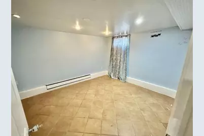 142-29 230th Place, New York City, NY 11413 - Photo 6