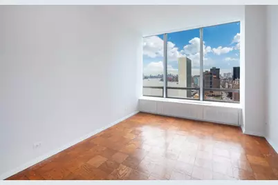 860 United Nations Plaza #Penthouse 37E, New York City, NY 10017 - Photo 16