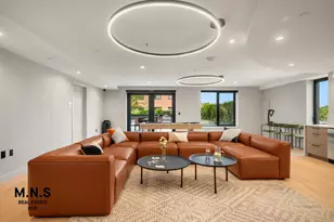 22-54 46th St, New York City, NY 11105 - Photo 12