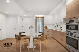 22-54 46th St, New York City, NY 11105 - Photo 2