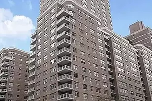 360 E 72nd St, New York City, NY 10021 - Photo 18