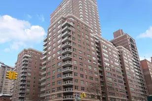 360 E 72nd St, New York City, NY 10021 - Photo 14