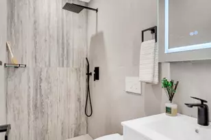 41-13 39th Pl, New York City, NY 11104 - Photo 4