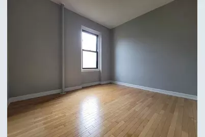 21-06 35th Street #4-E, New York City, NY 11105 - Photo 4