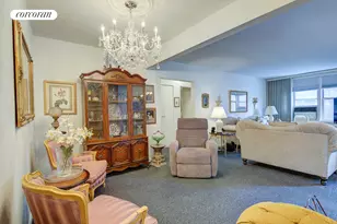 67-30 Clyde St, New York City, NY 11375 - Photo 8