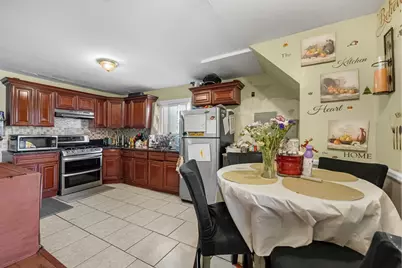 69-53 Thursby Avenue, New York City, NY 11692 - Photo 4