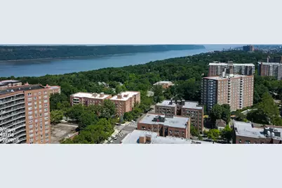 640 W 237th Street #20B, New York City, NY 10463 - Photo 2