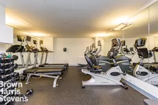 640 W 237th St, Bronx, NY 10463 - Photo 32