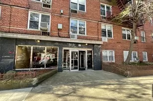 390 Rugby Rd, New York City, NY 11226 - Photo 18