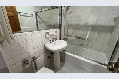 390 Rugby Road #L1, New York City, NY 11226 - Photo 8