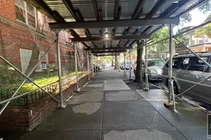 390 Rugby Rd, New York City, NY 11226 - Photo 22