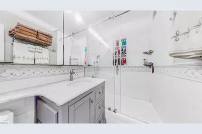 345 E 80th Street #19EF, New York City, NY 10075 - Photo 32