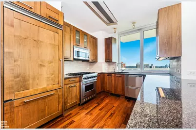 640 W 237th Street #11A, New York City, NY 10463 - Photo 32