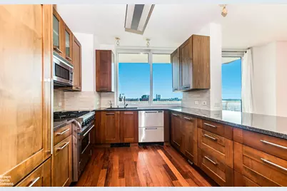 640 W 237th Street #11A, New York City, NY 10463 - Photo 24