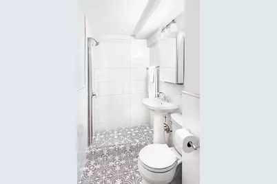 25 Tudor City Place #315, New York City, NY 10017 - Photo 6