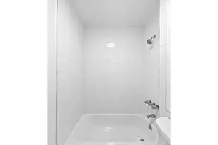 510 Ocean Pkwy, New York City, NY 11218 - Photo 14