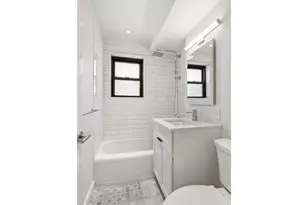 305 E 72nd St, New York City, NY 10021 - Photo 10