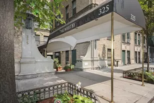325 W 45th St, New York City, NY 10036 - Photo 4