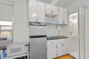 325 W 45th St, New York City, NY 10036 - Photo 8