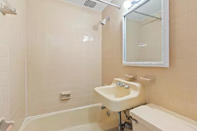 301 E 84th Street #3B, New York City, NY 10028 - Photo 4