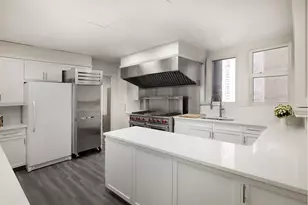 550 Park Ave, New York City, NY 10065 - Photo 10