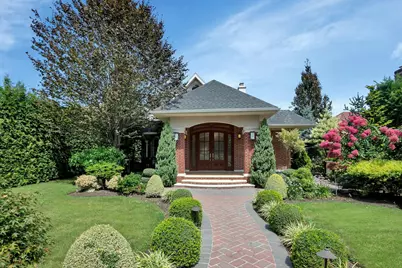 5 Boulevard, New York City, NY 11357 - Photo 4