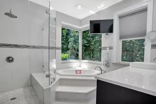 5 Boulevard, New York City, NY 11357 - Photo 34