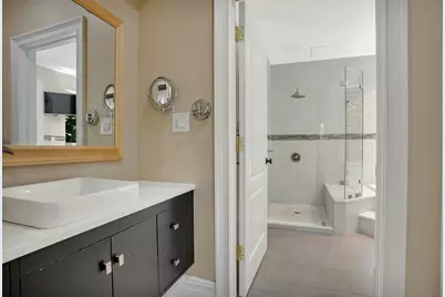 5 Boulevard, New York City, NY 11357 - Photo 32
