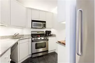 415 E 37th St, New York City, NY 10016 - Photo 4