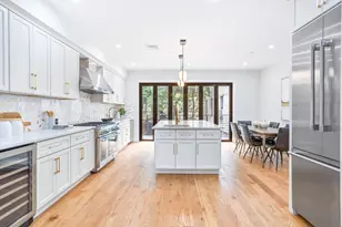 34 Madison St, New York City, NY 11238 - Photo 4