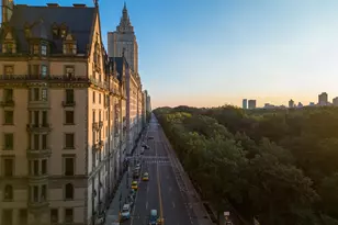 1 W 72nd St, New York City, NY 10023 - Photo 24