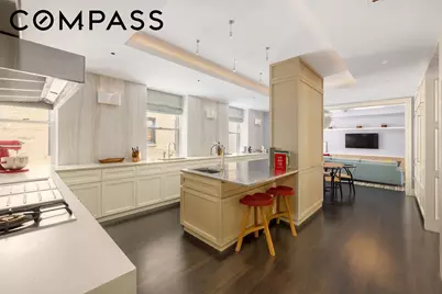 33 E 70th Street #6F, New York City, NY 10021 - Photo 2