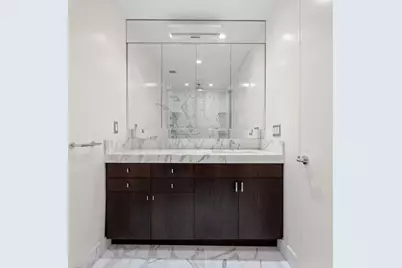 100 United Nations Plaza #20E, New York, NY 10017 - Photo 10