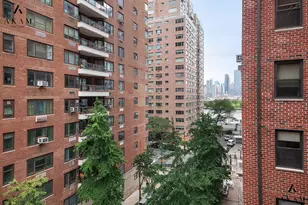 420 E 55th St, New York City, NY 10022 - Photo 10
